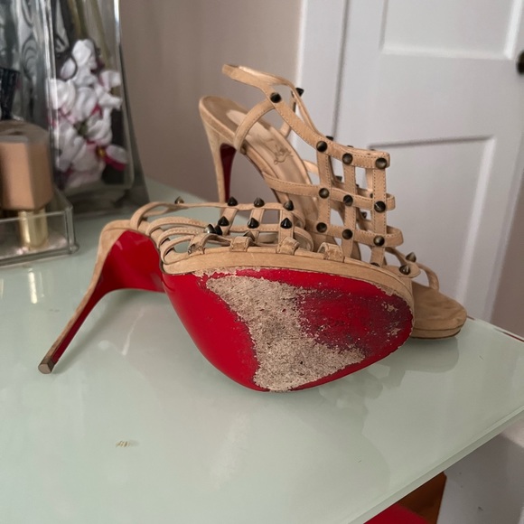 Super cute Christian Louboutin, high heels. - Picture 11 of 12